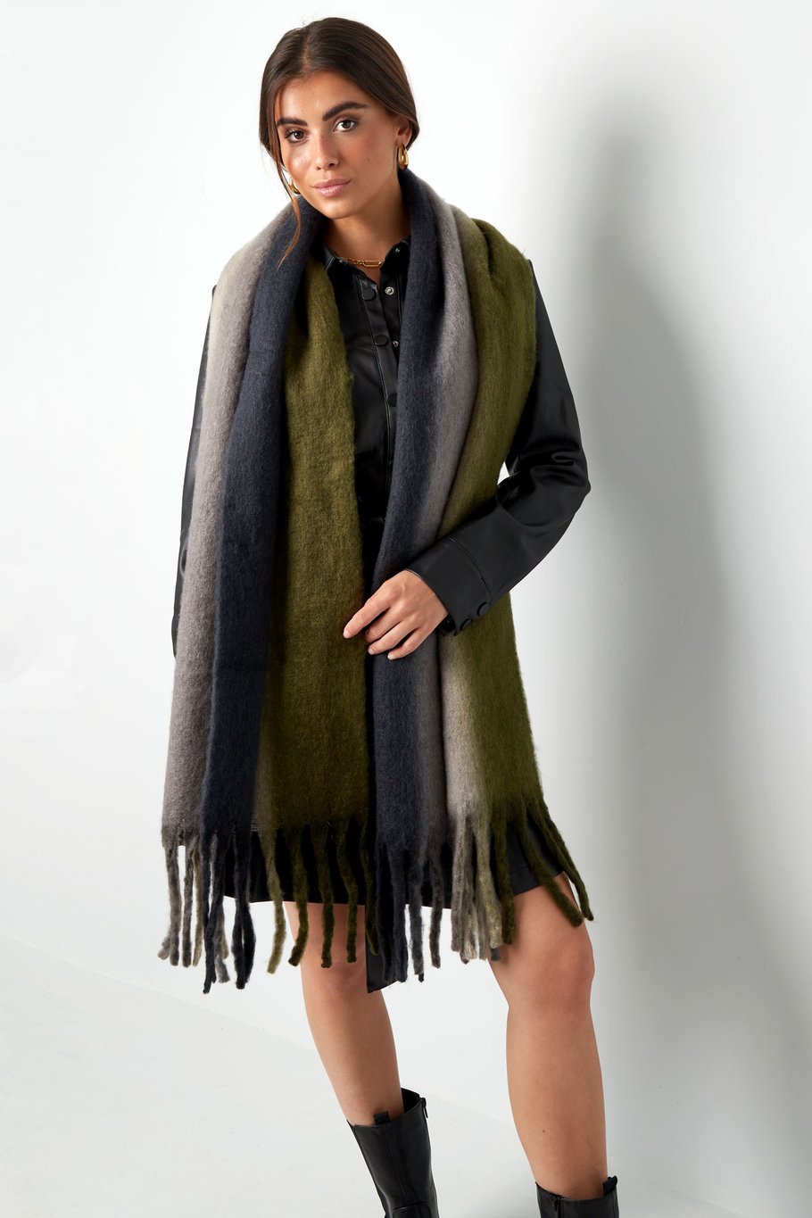 Winter scarf ombre colors gray h5Picture4